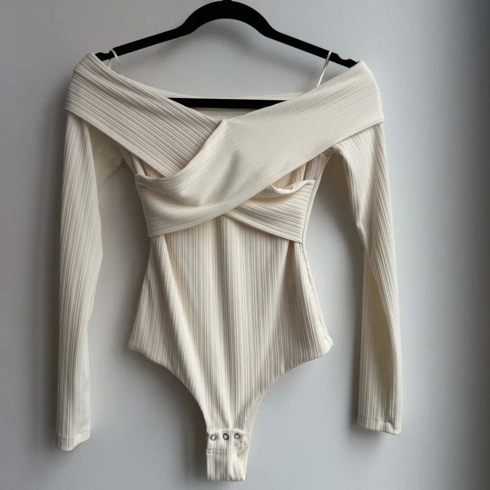 Elka Collective Iman Bodysuit In Ecru - Picture 2 of 9